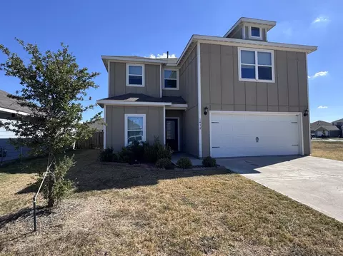 1412 Woodwinds Dr, Fort Worth, TX 76140