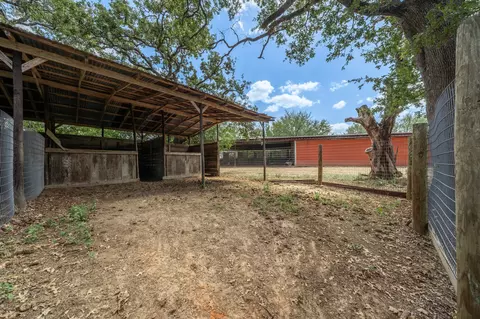 Exterior - 9488 Fm 937, Thornton, TX 77865 photo 6 of 7