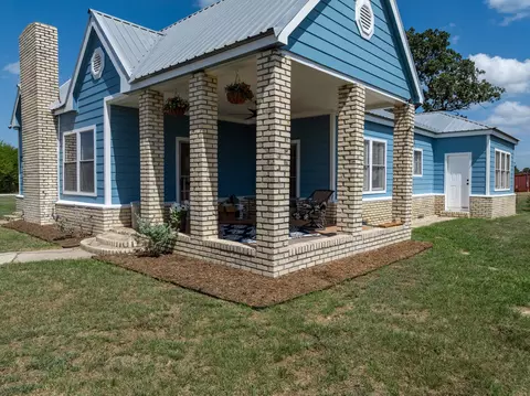 Exterior - 9488 Fm 937, Thornton, TX 77865 photo 3 of 7