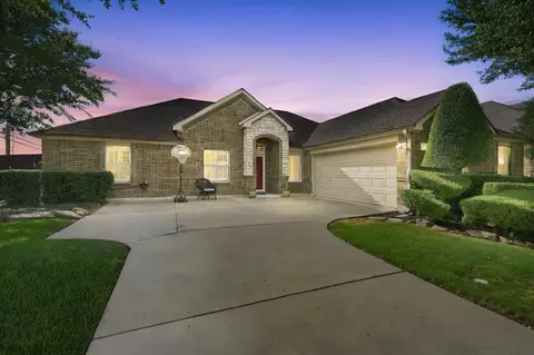 501 Branchwood Dr, Midlothian, TX 76065