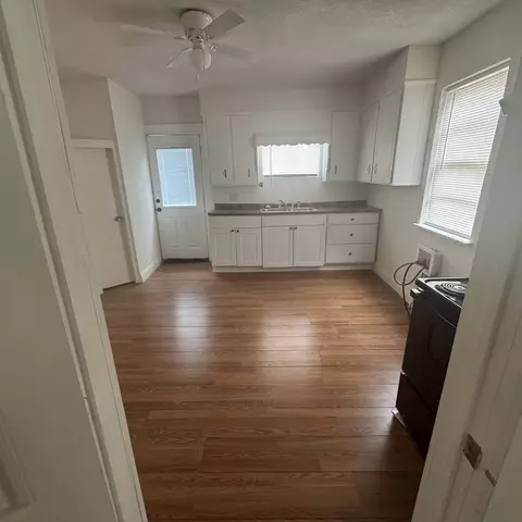 Kitchen - 314 Arthur St, Mcgregor, TX 76657 photo 2 of 4