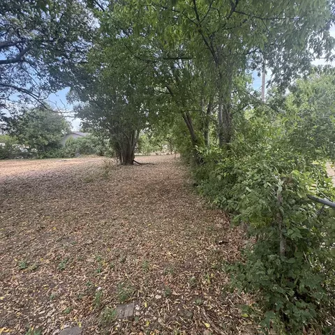Exterior - 314 Arthur St, Mcgregor, TX 76657 photo 14 of 14