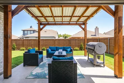 421 Escondido St, Weatherford, TX 76087