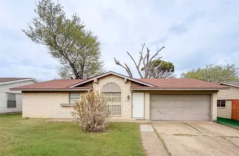 1225 Palisades Dr, Lewisville, TX 75067