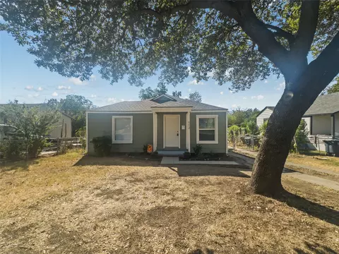 4212 Mccart Ave, Fort Worth, TX 76115