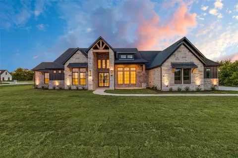 6715 Lakeview Dr, Mckinney, TX 75071