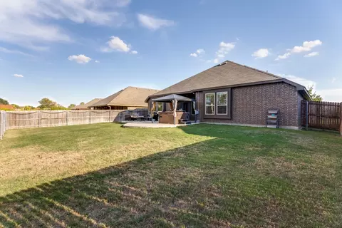 Exterior - 210 Ovaletta Dr, Justin, TX 76247 photo 4 of 4