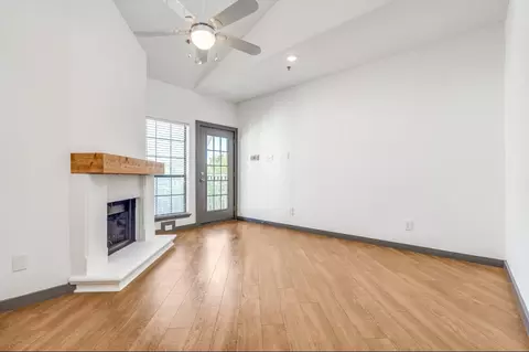 4800 W Lovers Ln #315, Dallas, TX 75209