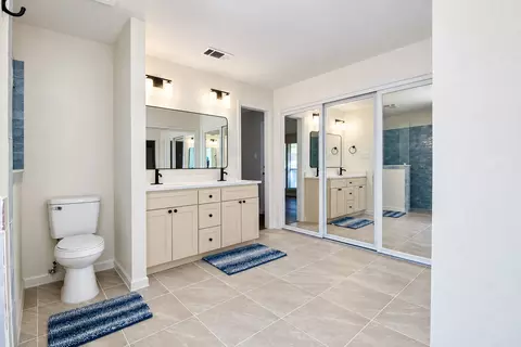 Bath - 301 Morrison Ct, Euless, TX 76039 photo 3 of 6