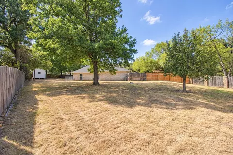 Exterior - 301 Morrison Ct, Euless, TX 76039 photo 6 of 6