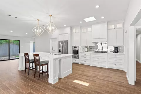 611 Westview Ave, Fort Worth, TX 76107