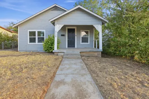 5728 Kilpatrick Ave, Fort Worth, TX 76107