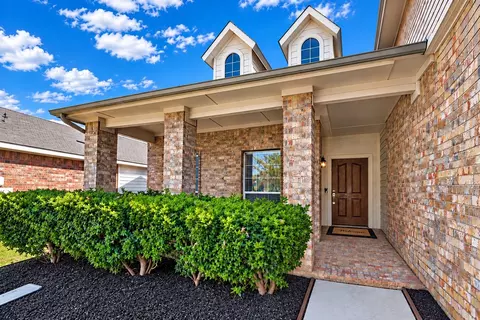 7448 Maroon Dr, Fort Worth, TX 76120