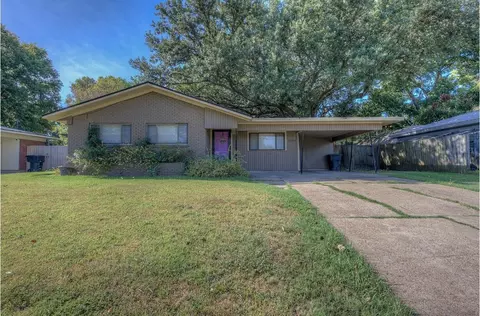 2608 Douglas Dr, Bossier City, LA 71111