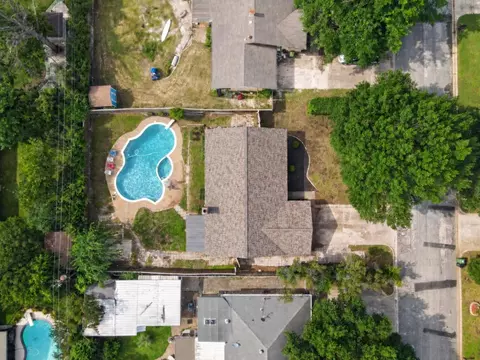 6724 Bartay Dr, North Richland Hills, TX 76182