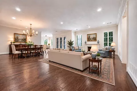 8505 Edgemere Rd #202, Dallas, TX 75225