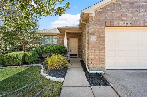 337 Turquoise Dr, Fort Worth, TX 76131
