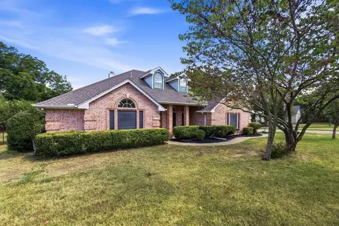 7501 Cains Meadow Ct, Burleson, TX 76028