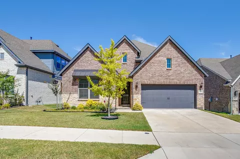 6221 Escarpment Dr, Fort Worth, TX 76112