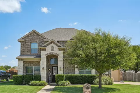 706 Dover Dr, Midlothian, TX 76065