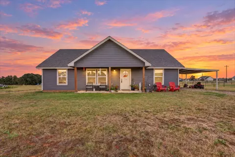 1012 Brown Ct, Poolville, TX 76487