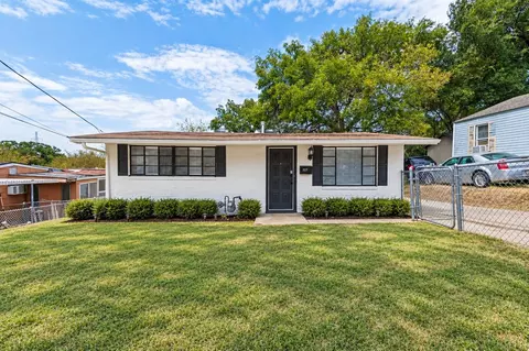 227 S Justin Ave, Dallas, TX 75211
