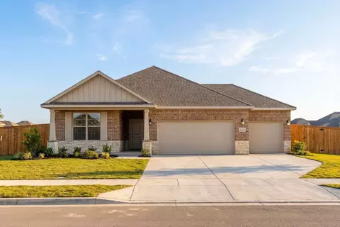 221 Saddletree Dr, Nevada, TX 75173