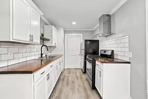 Kitchen - 3120 N 17th St, Waco, TX 76708 photo 1 of 1