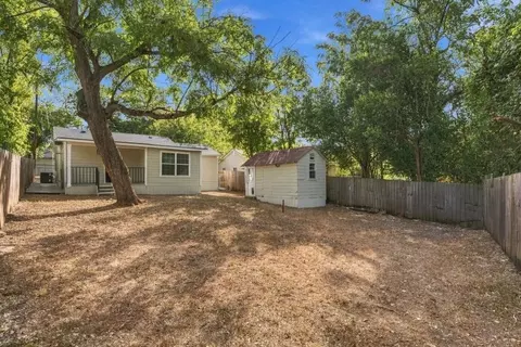 Exterior - 3120 N 17th St, Waco, TX 76708 photo 3 of 4
