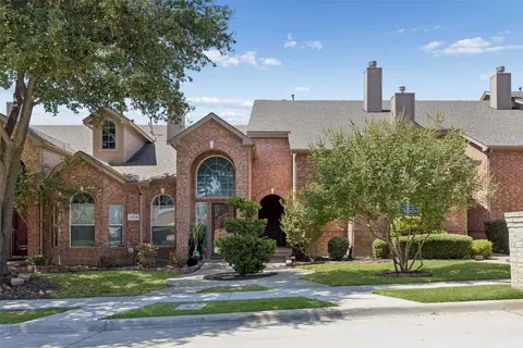 1748 Massey Dr, Lewisville, TX 75067
