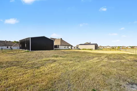 Exterior - 8 Beech St, Howe, TX 75459 photo 9 of 10