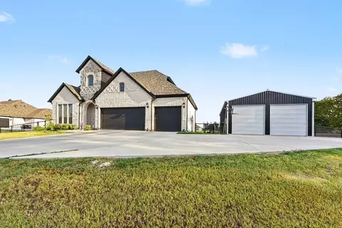 Exterior - 8 Beech St, Howe, TX 75459 photo 2 of 10