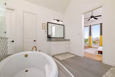 Bath - 2037 Waterleaf Rd, Haslet, TX 76052 photo 3 of 4