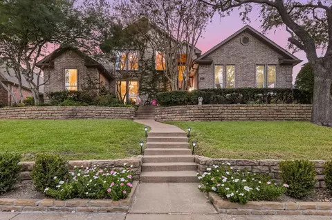 904 Hills Creek Dr, Mckinney, TX 75072