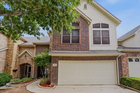 160 Greathouse Vlg, Decatur, TX 76234