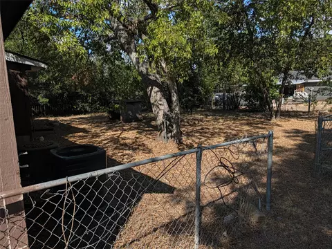Exterior - 4212 Knoll Dr, Waco, TX 76708 photo 3 of 3