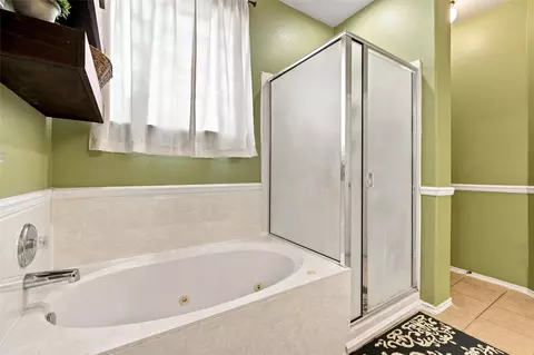 Bath - 10245 Salem Way, Waco, TX 76708 photo 2 of 4