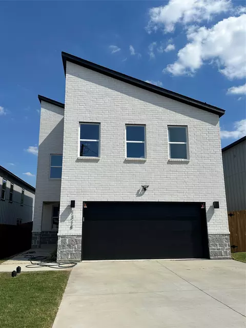 1318 Diceman Ave, Dallas, TX 75203