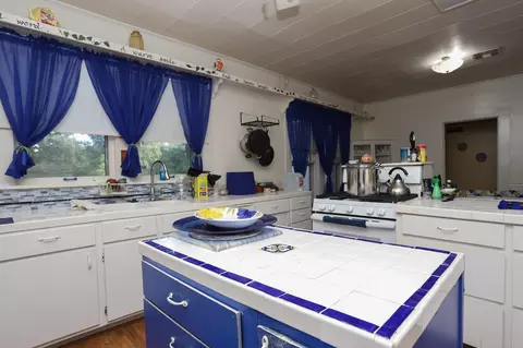 Kitchen - 135 Sharp Davis Rd, Arcadia, LA 71001 photo 3 of 5
