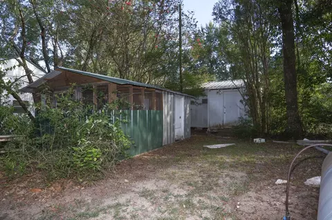 Exterior - 135 Sharp Davis Rd, Arcadia, LA 71001 photo 5 of 10