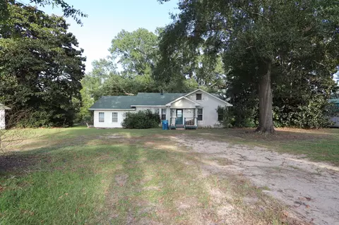 Exterior - 135 Sharp Davis Rd, Arcadia, LA 71001 photo 9 of 10