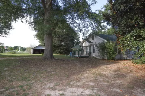 Exterior - 135 Sharp Davis Rd, Arcadia, LA 71001 photo 6 of 10