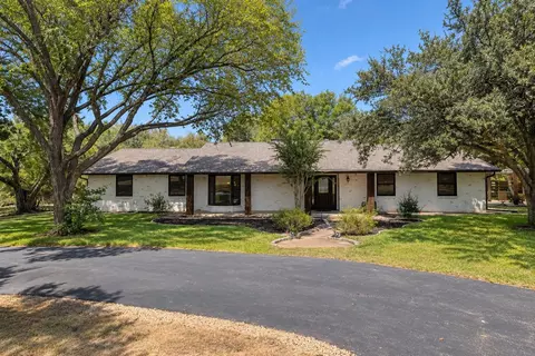 453 Rocky Acres Rd, Cedar Hill, TX 75104