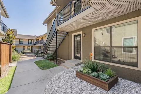 5816 Birchbrook Dr #124, Dallas, TX 75206