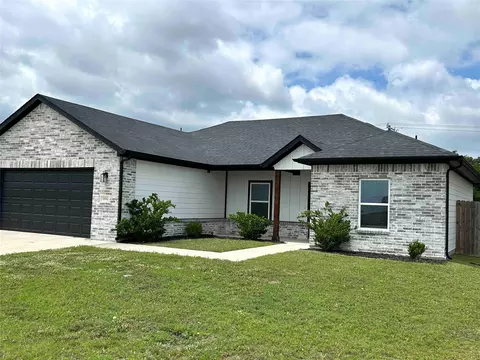 3840 Skylane Ave, Corsicana, TX 75110