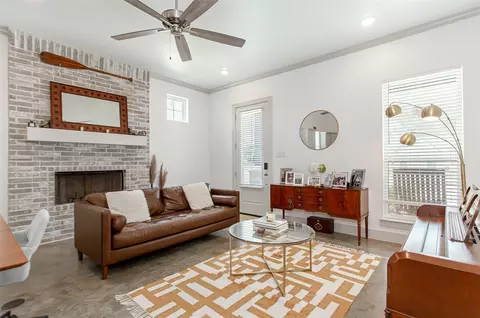Living - 229 E 5th St, Ferris, TX 75125 photo 3 of 4