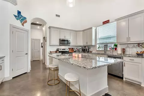 Kitchen - 229 E 5th St, Ferris, TX 75125 photo 2 of 4
