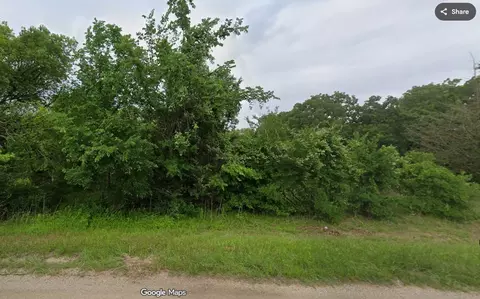 7111 Main St, Alvarado, TX 76009