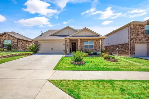2929 Spotted Fawn Dr, Fort Worth, TX 76108