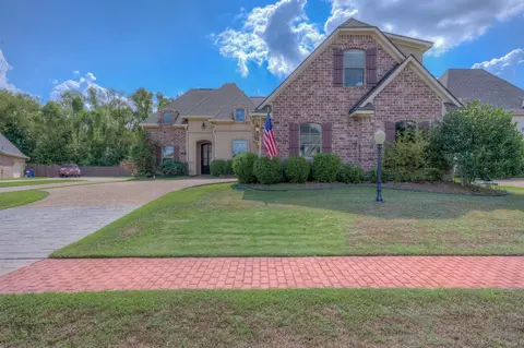 746 Dumaine Dr, Bossier City, LA 71111